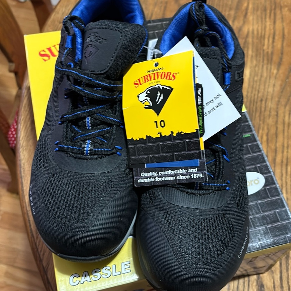 Herman Survivors Safety Shoe sz 10 ‎ oil & slip resistant  composite toe NWT